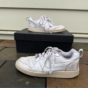 Nike Court Borough Low Triple White Shoes Men’s 7.5 Sneakers Casual Athletic